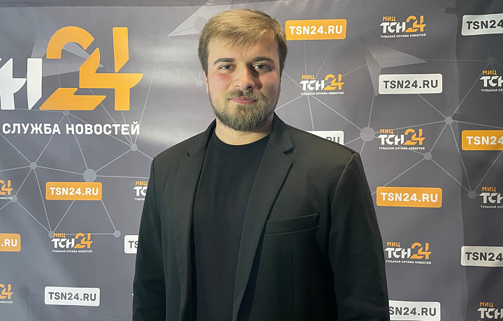 Не только источник знаний, но и проводник в настоящее детство: интервью с тульским учителем Ильей Воржеиновым