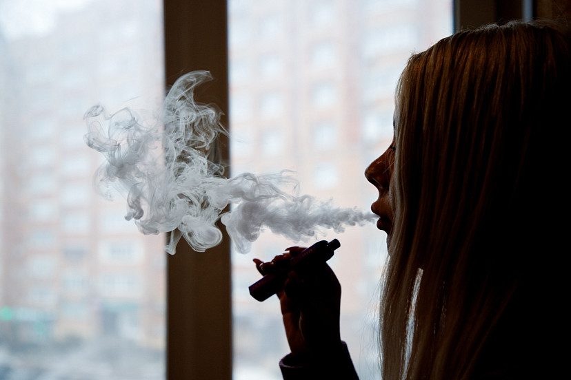 Россиянам рассказали, что с ними станет из-за курения вейпов через полвека | ТСН24