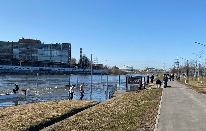 Река Упа начала выходить из берегов в Туле