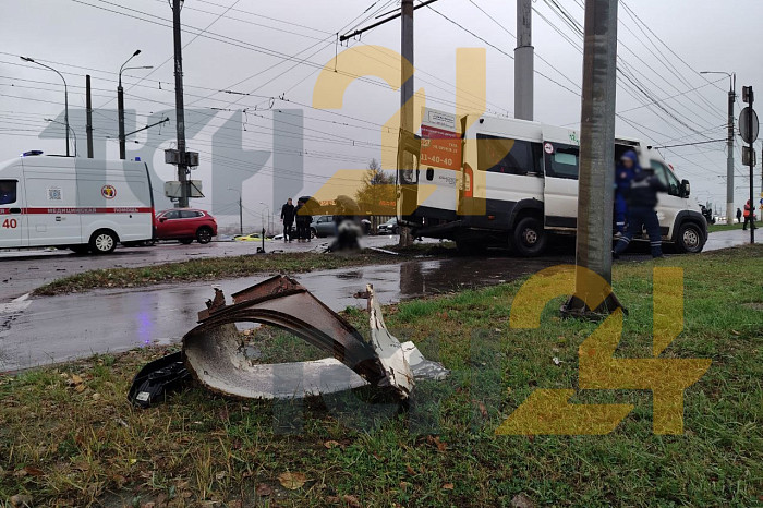 Опубликованы фото с места массового ДТП на Пролетарском мосту в Туле