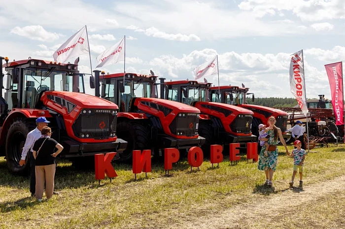 Аргентинцы, сладости и многокилометровая выставка: как проходит «День поля» в Тульской области