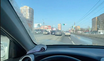 На пересечении проспекта Ленина и улицы Генерала Маргелова в Туле столкнулись две иномарки