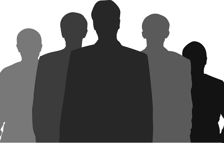 Политпсихолог рассказал, можно ли узнать черты характера человека по лицу