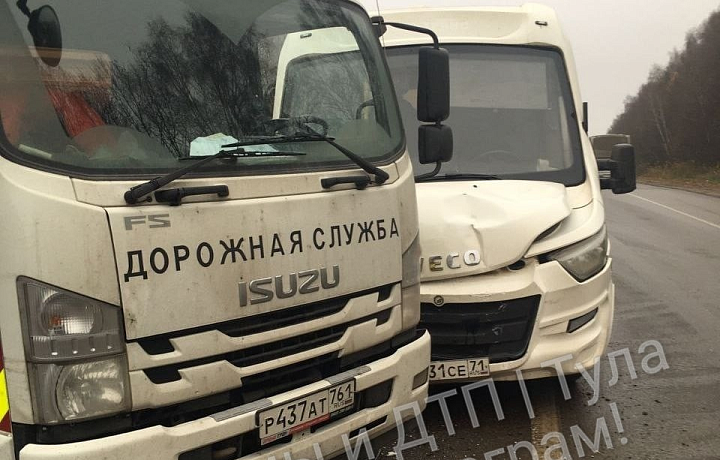 В Киреевском районе столкнулись грузовик и автобус: пострадали четыре человека