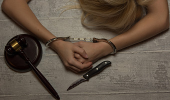 ﻿Жительница Суворова забила своего сожителя ножом насмерть из-за ссоры