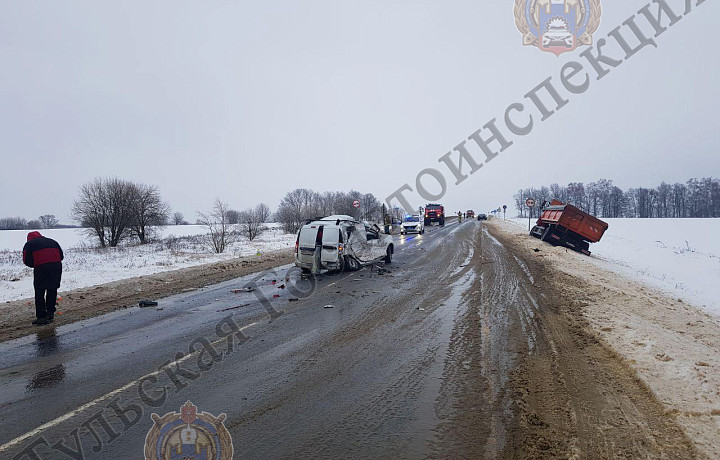 В массовой аварии в Алексине пострадал 33-летний водитель Lada