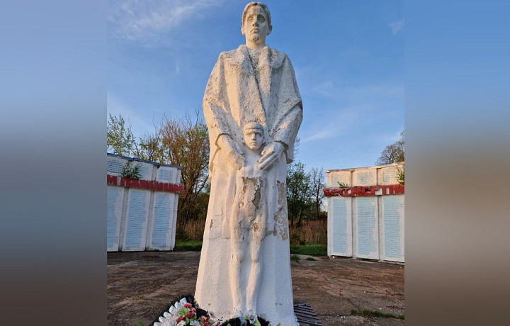Следователи разберутся с разрушающимся памятником героям войны в Тульской области