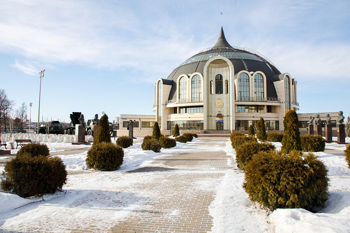 Дети на катке, бабушки – на качелях: в Тульскую область пришла календарная весна