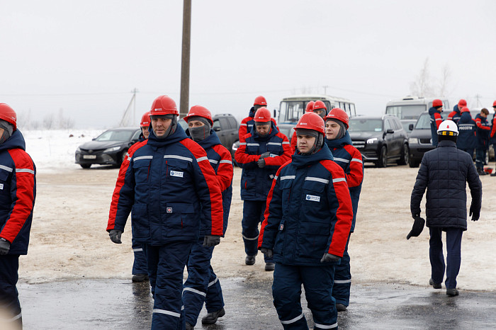 Дюмину и гендиректору «Россетей» Рюмину показали новый питающий центр в Туле