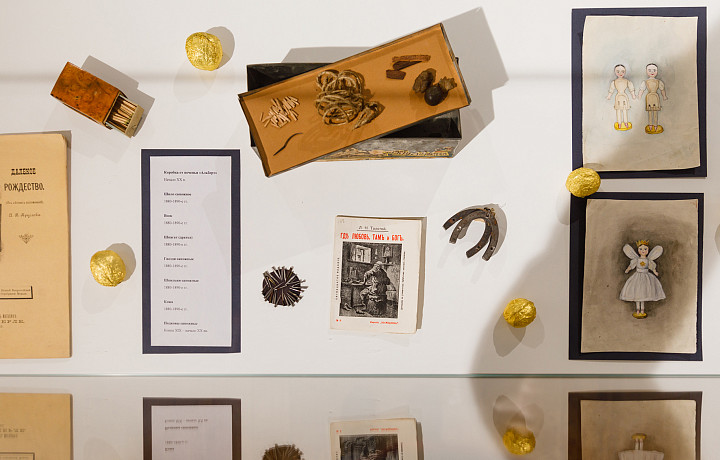 На рождественской выставке в Ясной Поляне покажут личные вещи Льва Толстого