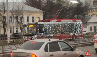 Новогодний троллейбус выехал на маршрут №7 в Туле