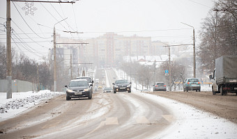 Крепче за баранку держись, шофёр: как водить зимой, чтобы не угодить в сугроб и не устроить ДТП – гайд от инструктора