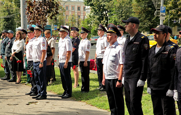 В Туле двоих полицейских посмертно наградили орденом Мужества