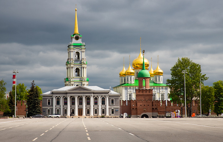 В Туле из-за репетиции Парада Победы отменили экскурсии на электробусе