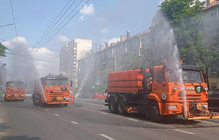 Днем 28 июня Тулу будут убирать 340 рабочих и 60 единиц техники