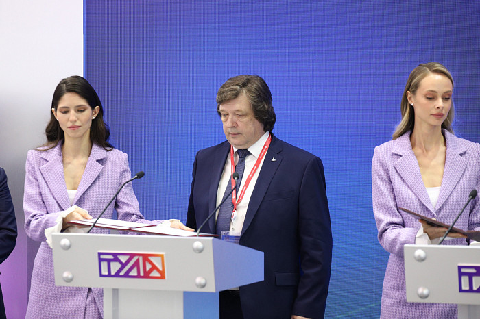 Почти 51,5 млрд рублей инвестиций и сотни новых рабочих мест. Каким был для Тульской области второй день ПМЭФ