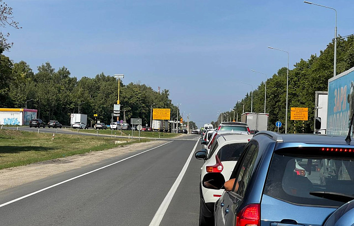 На выезде из Тулы на трассу М—2 образовалась многокилометровая пробка