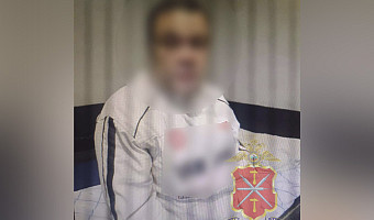 Житель Новомосковска угрожал матери ножом и стал фигурантом уголовного дела