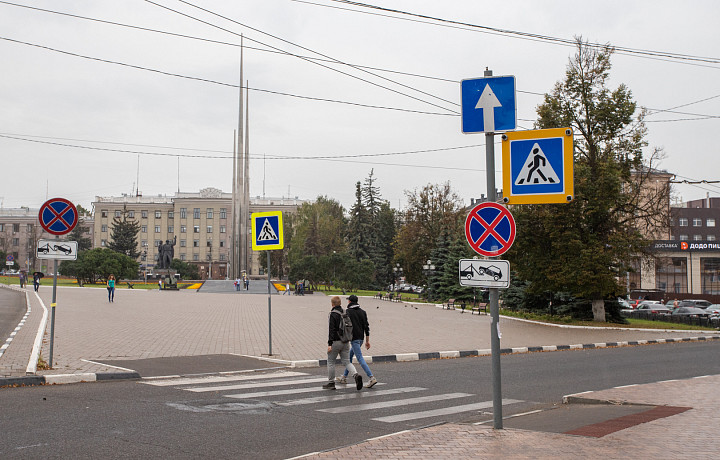 В Туле 5 декабря ограничат движение и парковку машин на площади Победы