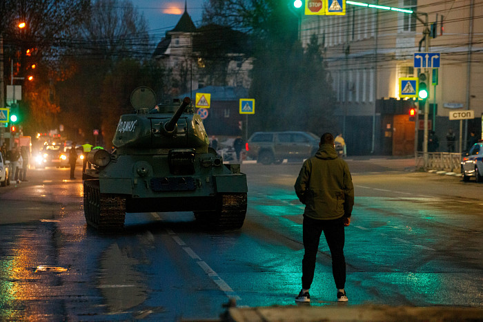 Фоторепортаж: в Туле прошла вторая репетиция Парада Победы