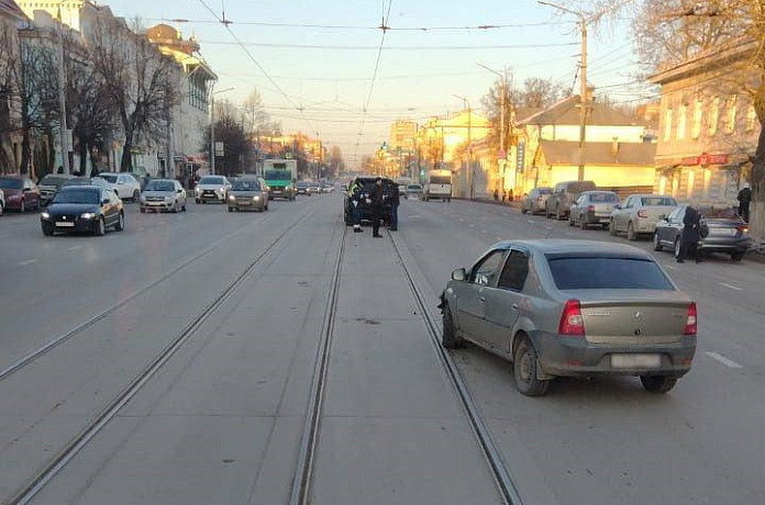 ДТП на улице Октябрьской в Туле спровоцировало задержку трамваев