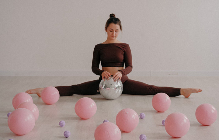 Тренер по растяжке развеяла мифы о шпагате за один месяц