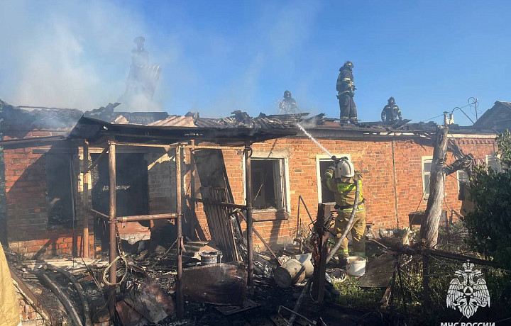 Мужчина погиб во время пожара в жилом доме в Щекинском районе