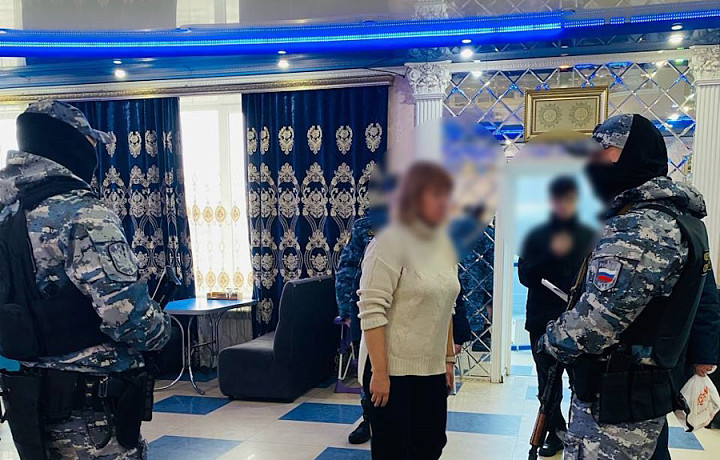 В Веневе закрыли кафе из-за нелегальных мигрантов-работников