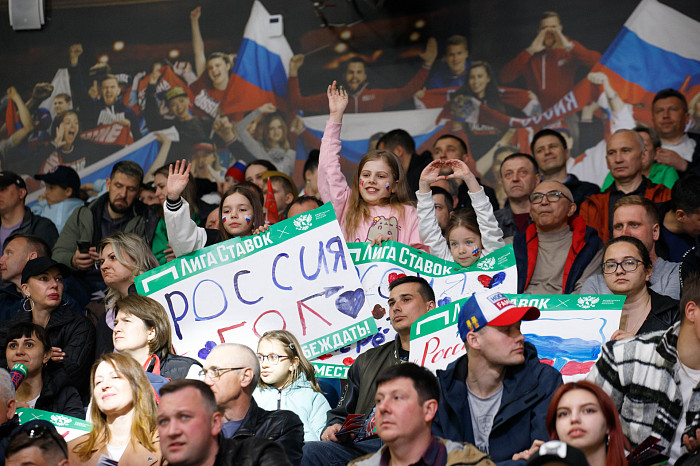 Фоторепортаж: как прошел матч между национальными сборными России и Беларуси