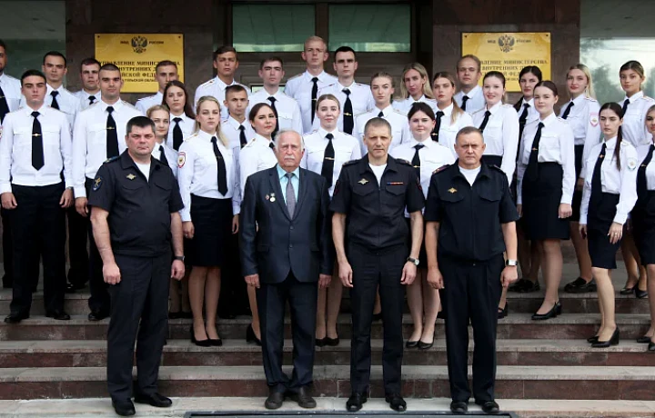 Тридцать выпускников вузов МВД пополнили ряды тульской полиции