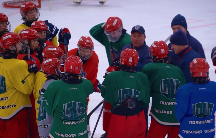 Тульские хоккеисты выступят на международном турнире в Канаде