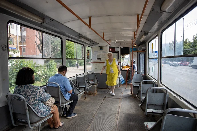 Власов: российским пенсионерам отменят оплату проезда в транспорте с 15 августа