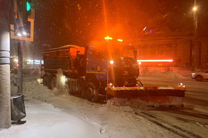 С ночи на улицах Тулы работают около 139 единиц коммунальной техники