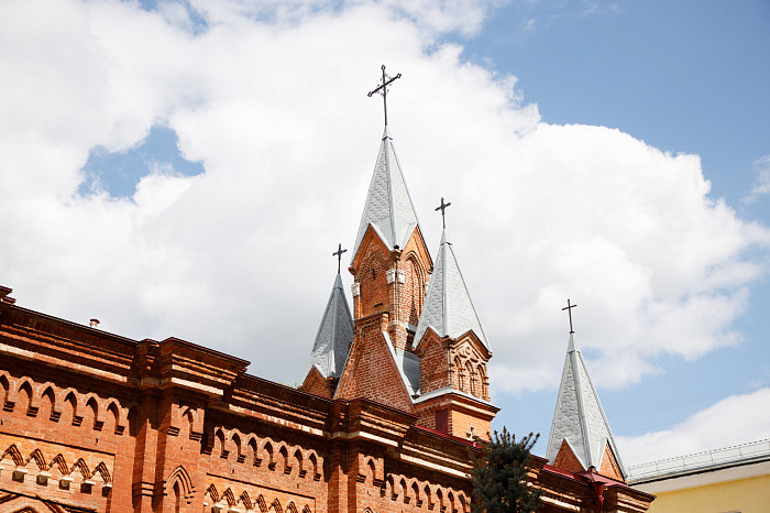 В Туле 129 лет назад начали строить Храм Святых Апостолов Петра и Павла – как выглядит святыня