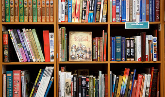 «В теле пацана» и «Будни старого психиатра»: какие книги закупают библиотеки Тульской области сейчас?