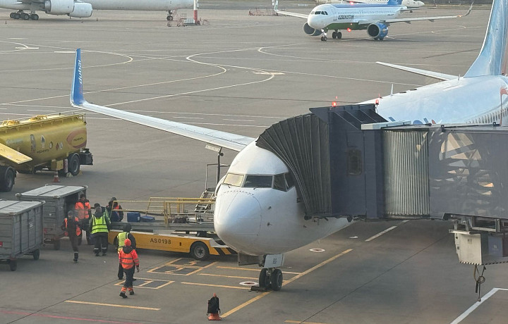 Тулякам рассказали, как изменились правила перелетов с детьми