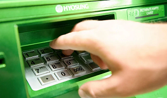Жительница Суворовского района украла деньги с банковской карты знакомой