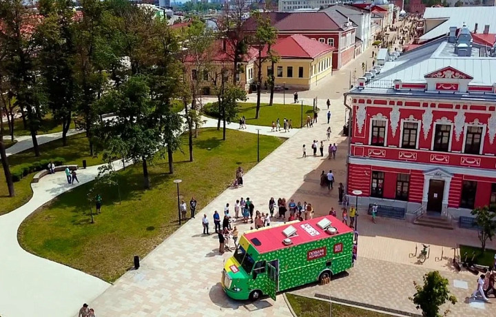 Звездные шефы из Москвы посетили Тулу в рамках проекта «Повара на колесах»