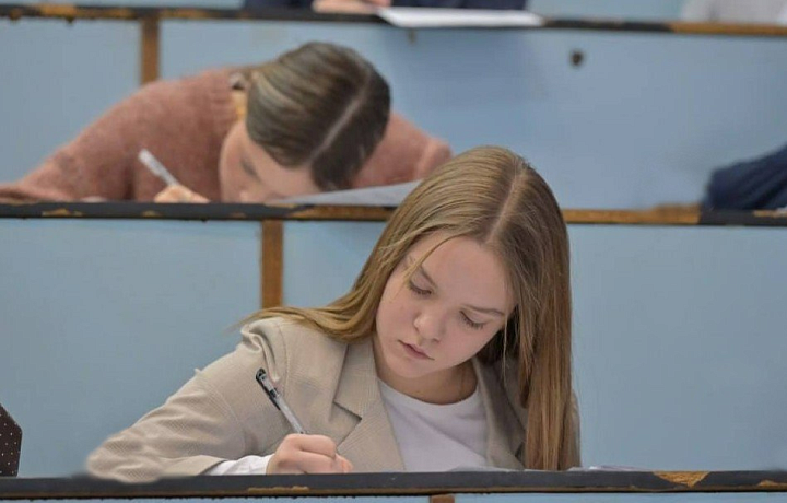 Более ста одиннадцатиклассников Тульской области пишут итоговое сочинение 4 февраля