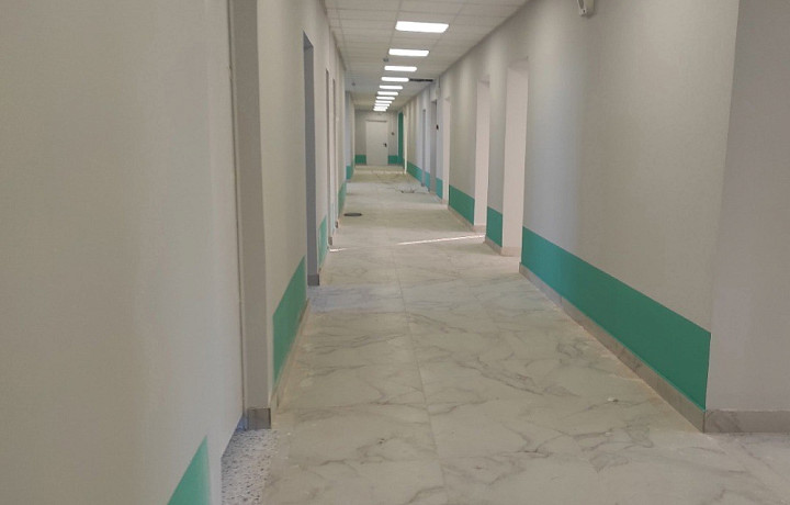 Ремонт поликлиники №2 в Ефремове завершен на 90%