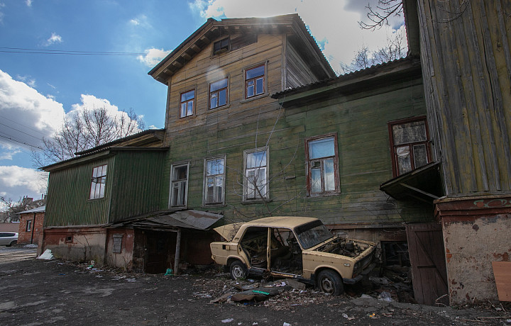 В Туле для 131 аварийного дома будут подобраны управляющие компании