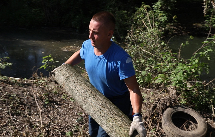 Тульские спасатели в течение пяти дней расчистят 1300 метров русла реки Воронка