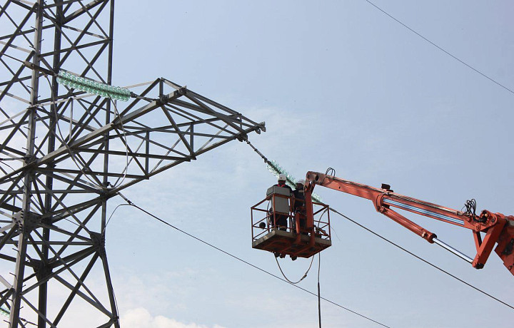 На ЛЭП в Тульской области заменили более 3 тысяч изоляторов