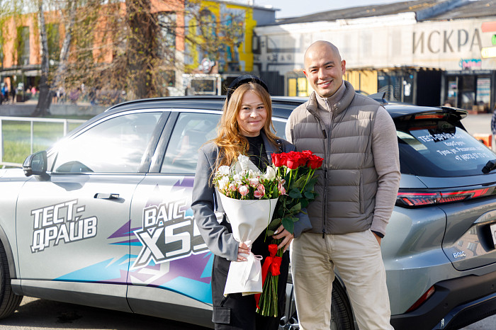 Финал второго сезона «Холостяк.FM»: Евгений Махиня встретился с победительницей проекта