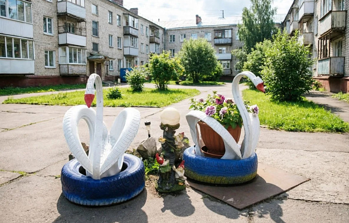 Выбивание ковра и клумба из шин: семь дворовых привычек, за которые сегодня можно получить штраф