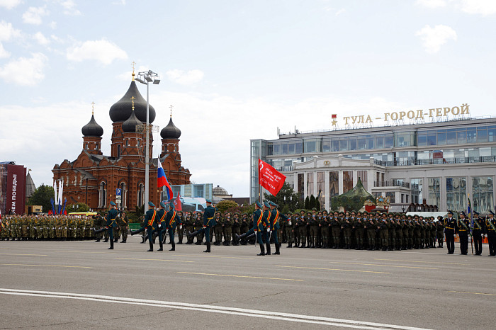 В Туле состоялся военный парад в честь Победы в Великой Отечественной войне
