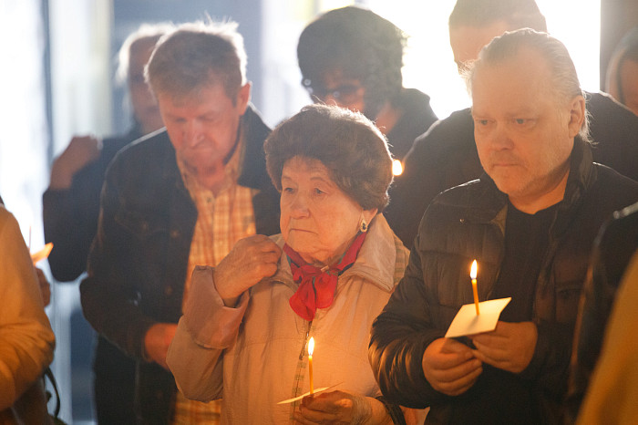 В Туле прошла церемония прощания с худруком тульского драмтеатра Дмитрием Красновым