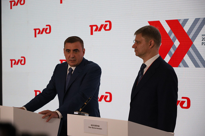 Почти 51,5 млрд рублей инвестиций и сотни новых рабочих мест. Каким был для Тульской области второй день ПМЭФ