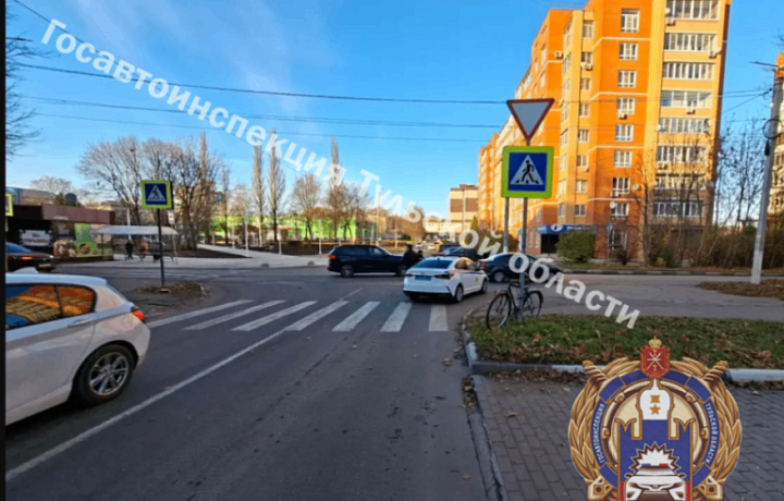 Автоледи на Ford Focus сбила подростка на велосипеде в Новомосковске