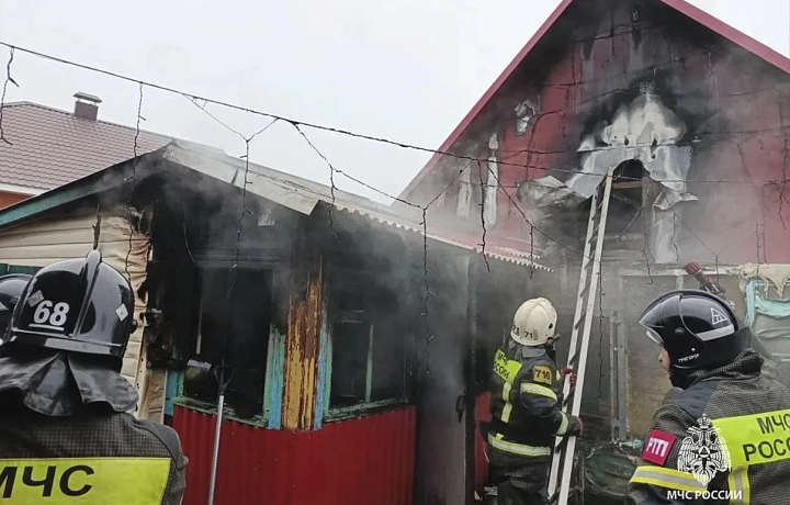 Четыре пожара потушили спасатели в Тульской области за сутки